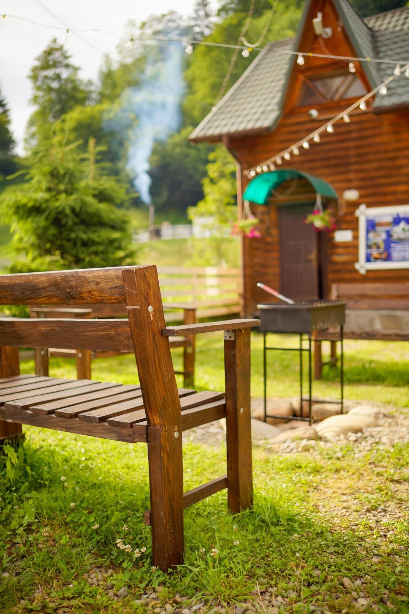 Готель Добрій Vorokhta Ngoại thất bức ảnh
